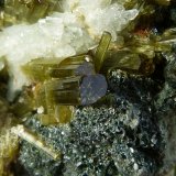 Vesubianita
8x5 cm
(Autor: nerofis2)