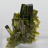 Vesuvianita
3.2 × 2.4 × 2.3 cm
(Autor: Jordi Fabre)