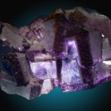 Fluorita
13x8cm, cristal 6cm.
(Autor: Raul Vancouver)