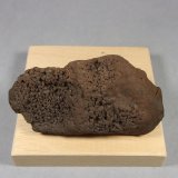 Óxidos e hidróxidos de Mn
8,5 × 5 × 3,3 cm.  14,73 g.
(Autor: J. G. Alcolea)