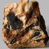 Ferberita
64 x 67 x 19 mm.
(Autor: José Luis Zamora)