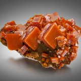 Wulfenita
10 x 8.5 x 6 cm / cristal principal: 3 cm
(Autor: Museo MIM)