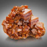 Wulfenita
10 x 8.5 x 6 cm / cristal principal: 3 cm
(Autor: Museo MIM)