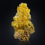 Wulfenita con Mimetita
35 x 22 x 12 cm / Cristal principal: 8.6 cm.
(Autor: Museo MIM)