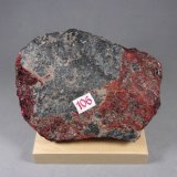 Zincita con Franklinita y Willemita
11,5 x 8 x 2,3 cm.
(Autor: J. G. Alcolea)
