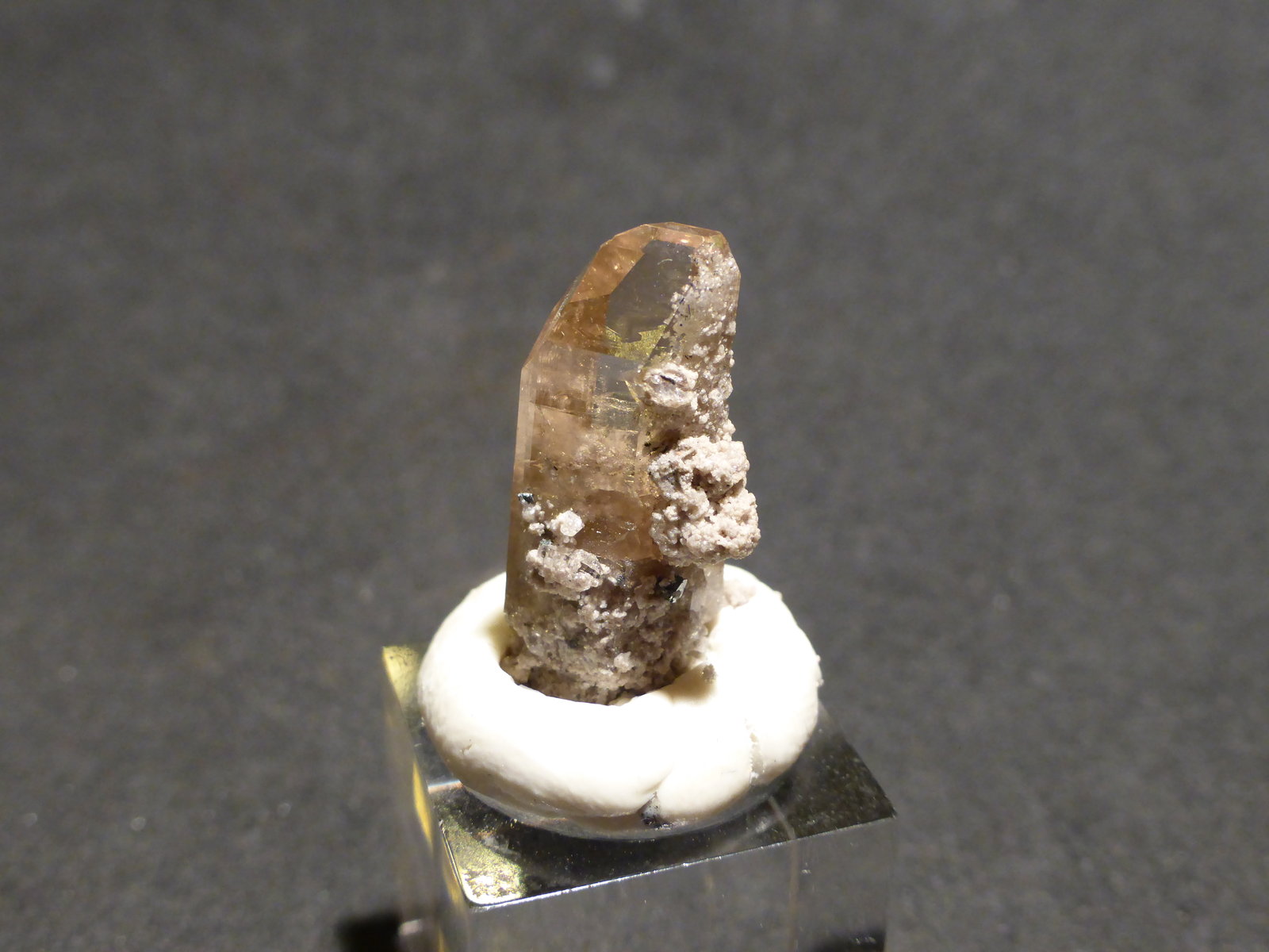 Topacio
2,5x1 cm
(Autor: Ander Ispizua Juan)