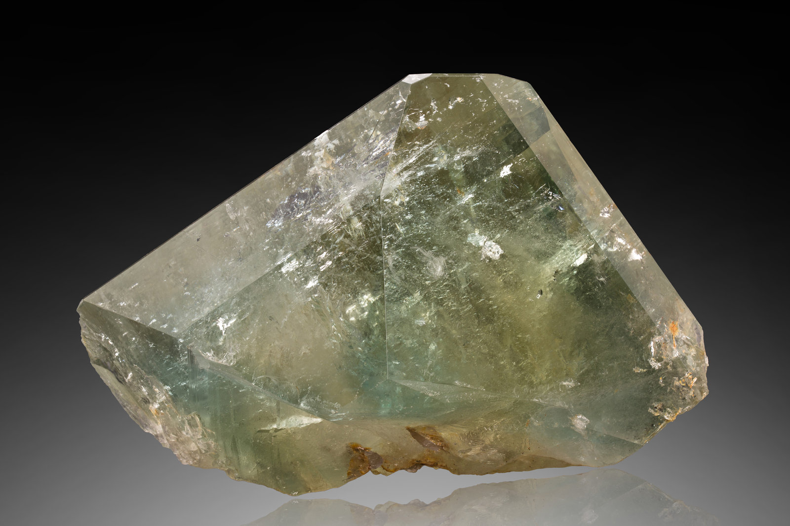 Topacio
34 x 20 x 21 cm / cristal principal: 34.0 cm
(Autor: Museo MIM)