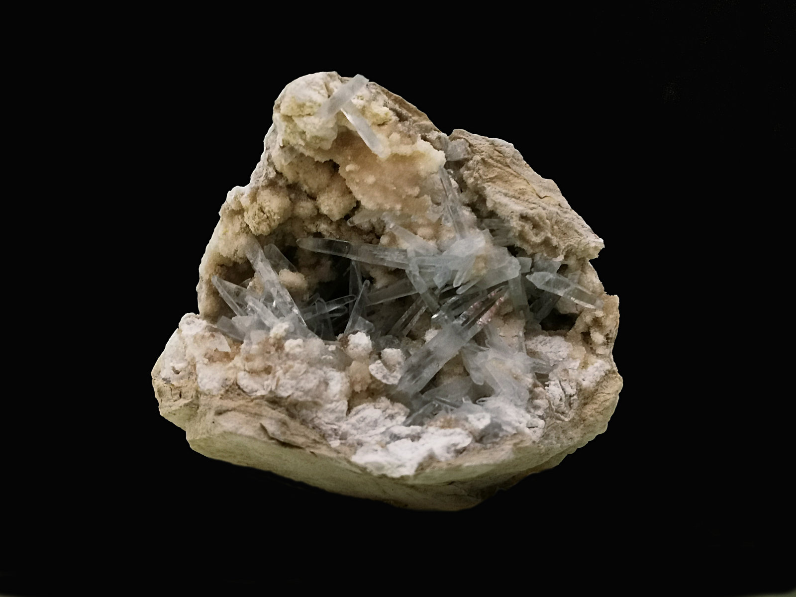 Celestina
56x52x50mm
(Autor: Antonio Carmona)