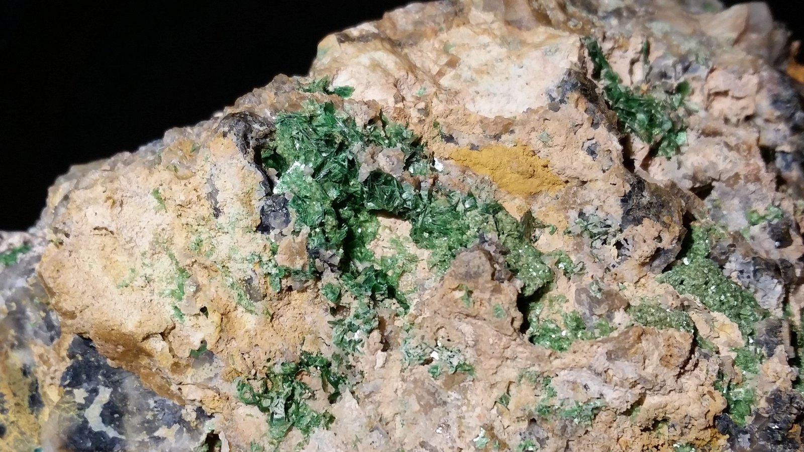 Torbernita
10,5x6,5x5 cm.
(Autor: Nacho)