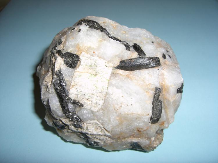Turmalina
6 x 6 cm.
(Autor: Antonio GG)