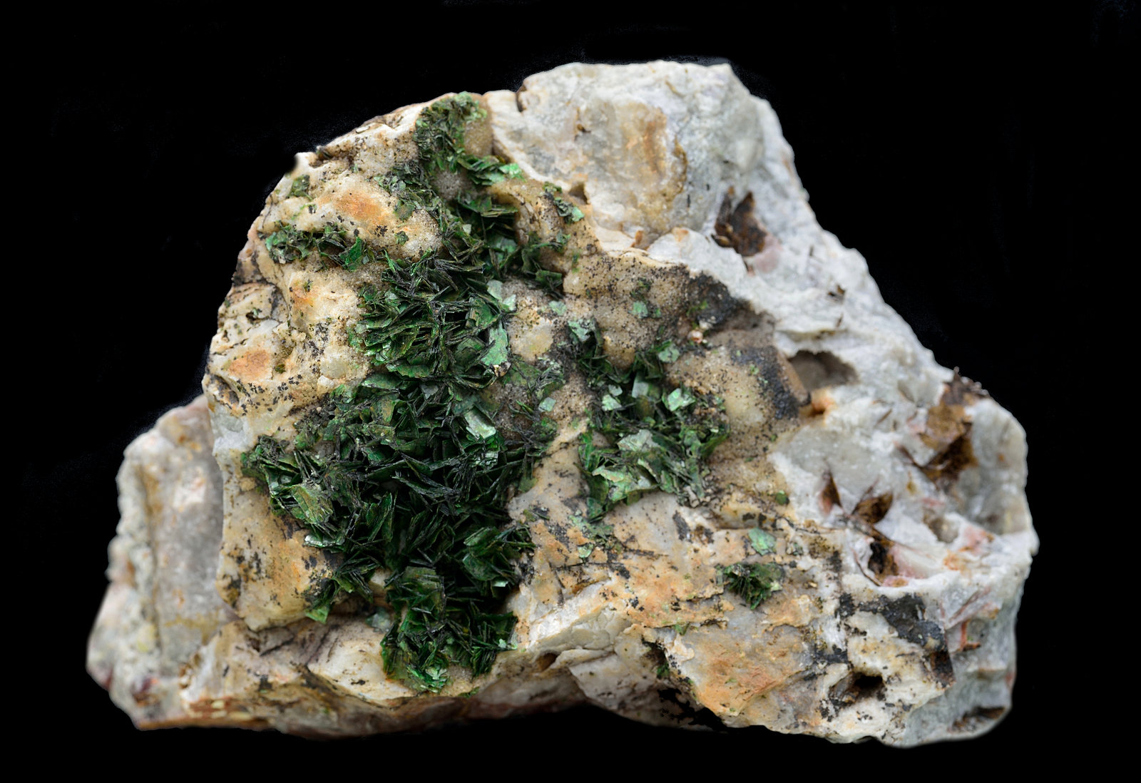 Torbernita
90x70x45 mm
(Autor: Antonio Carmona)