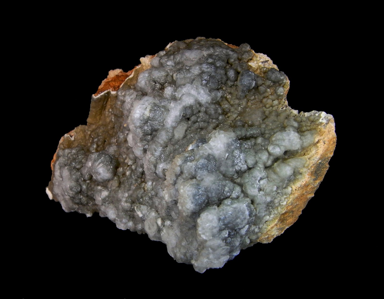 Vanadinita recubierta de Calcita
7,2x6cm. Botroides de 8mm.
(Autor: DAni)