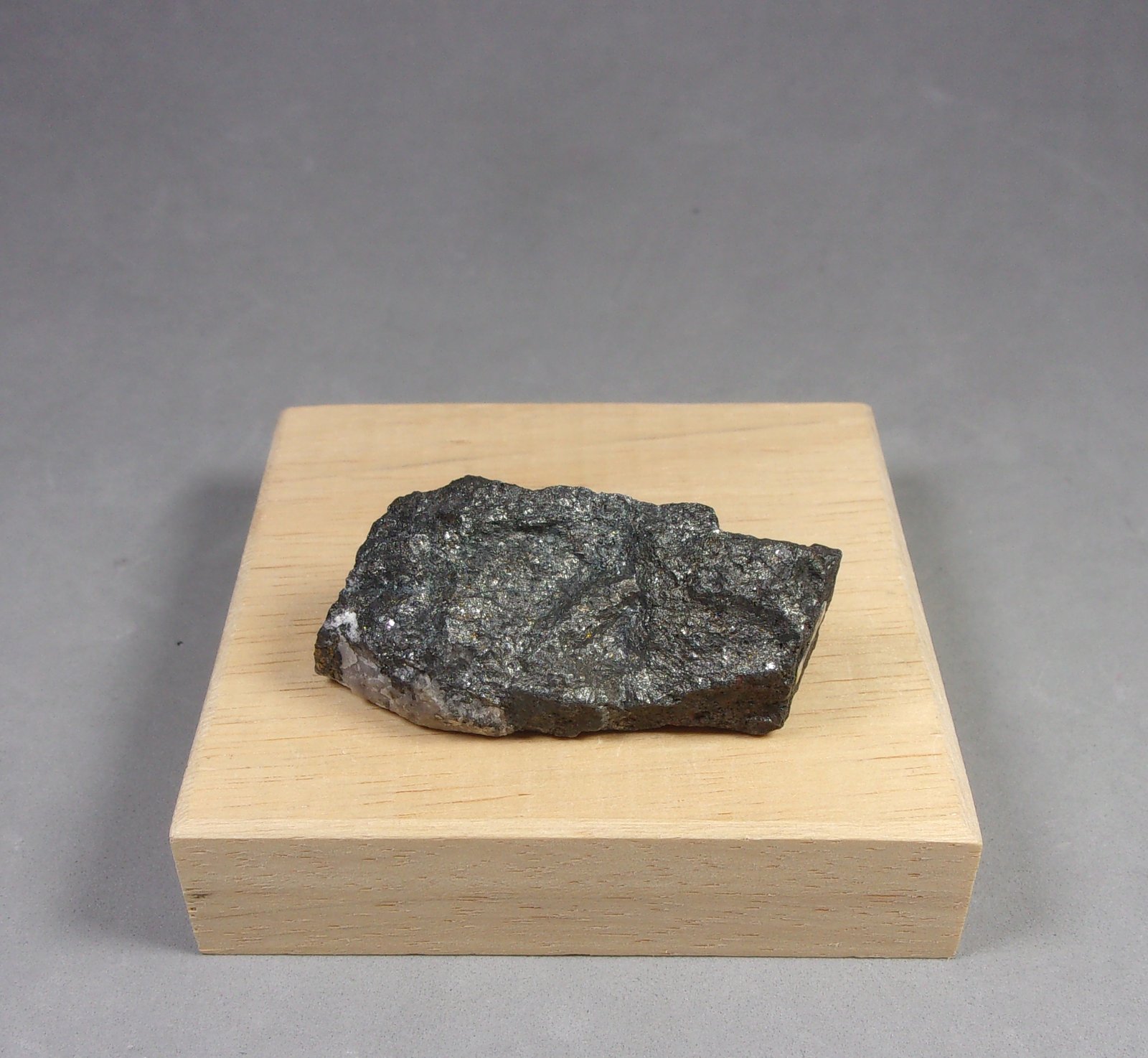 Vaesita
4,3 × 2 × 1,6 cm.
(Autor: J. G. Alcolea)
