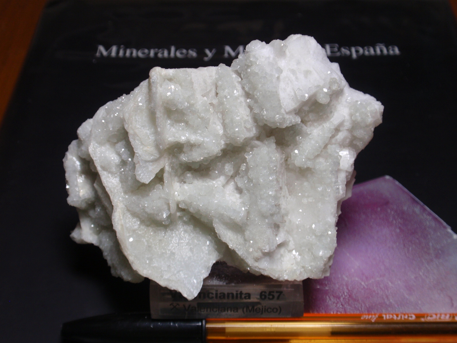 Ortoclasa [Orthoclasa] (variedad valencianita)
70x60 mm
(Autor: Ignacio)