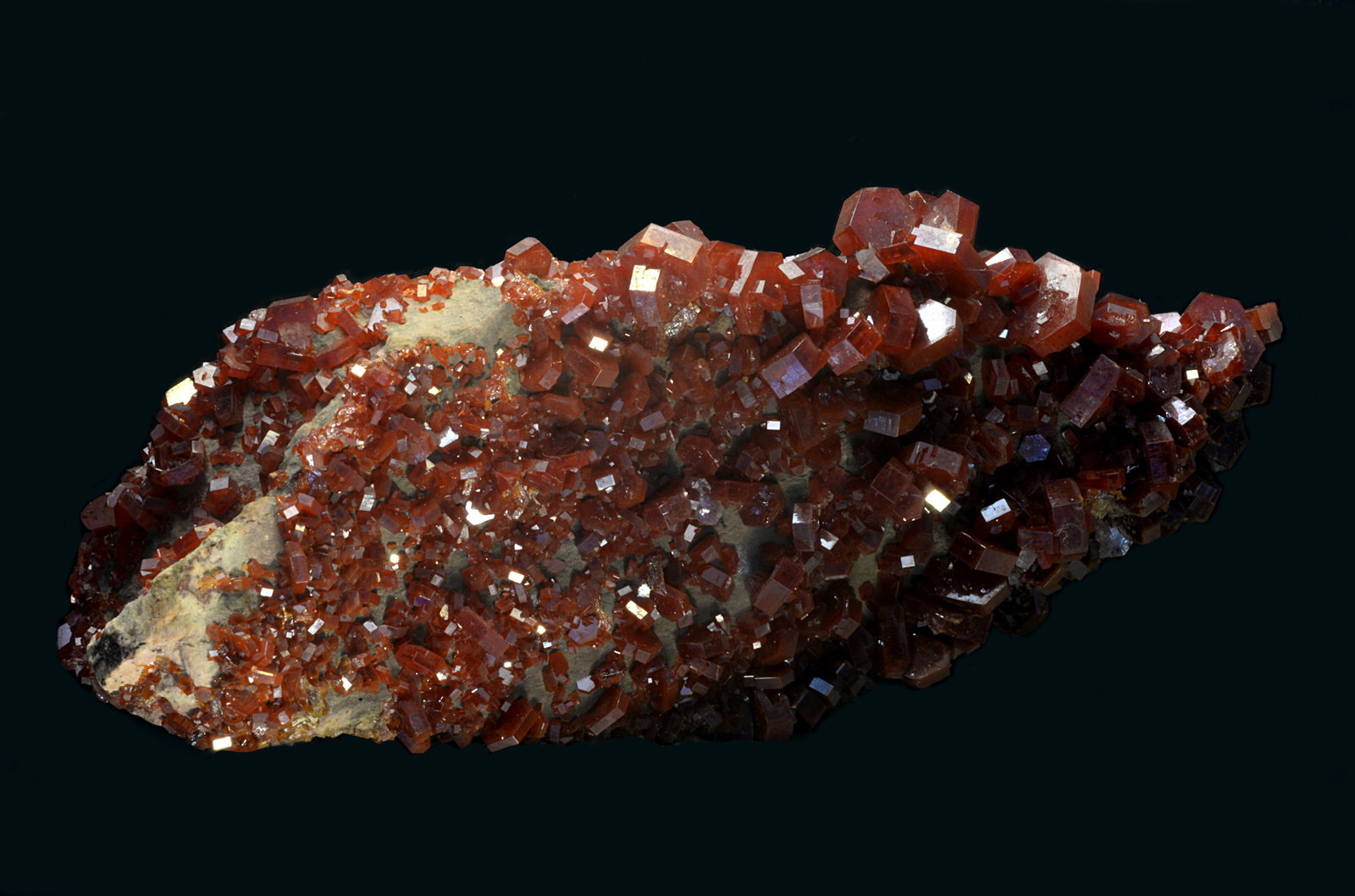 Vanadinita
8 x 4 cm
(Autor: Antonio Carmona)