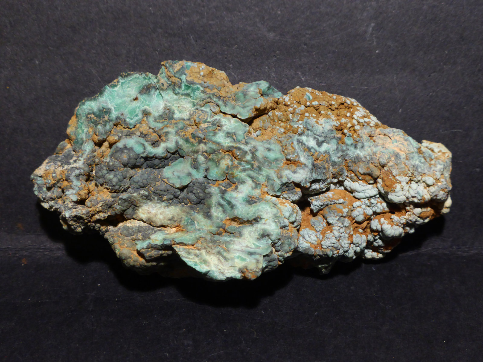Variscita
7,5 x 3,5 cm
(Autor: Ander Ispizua Juan)