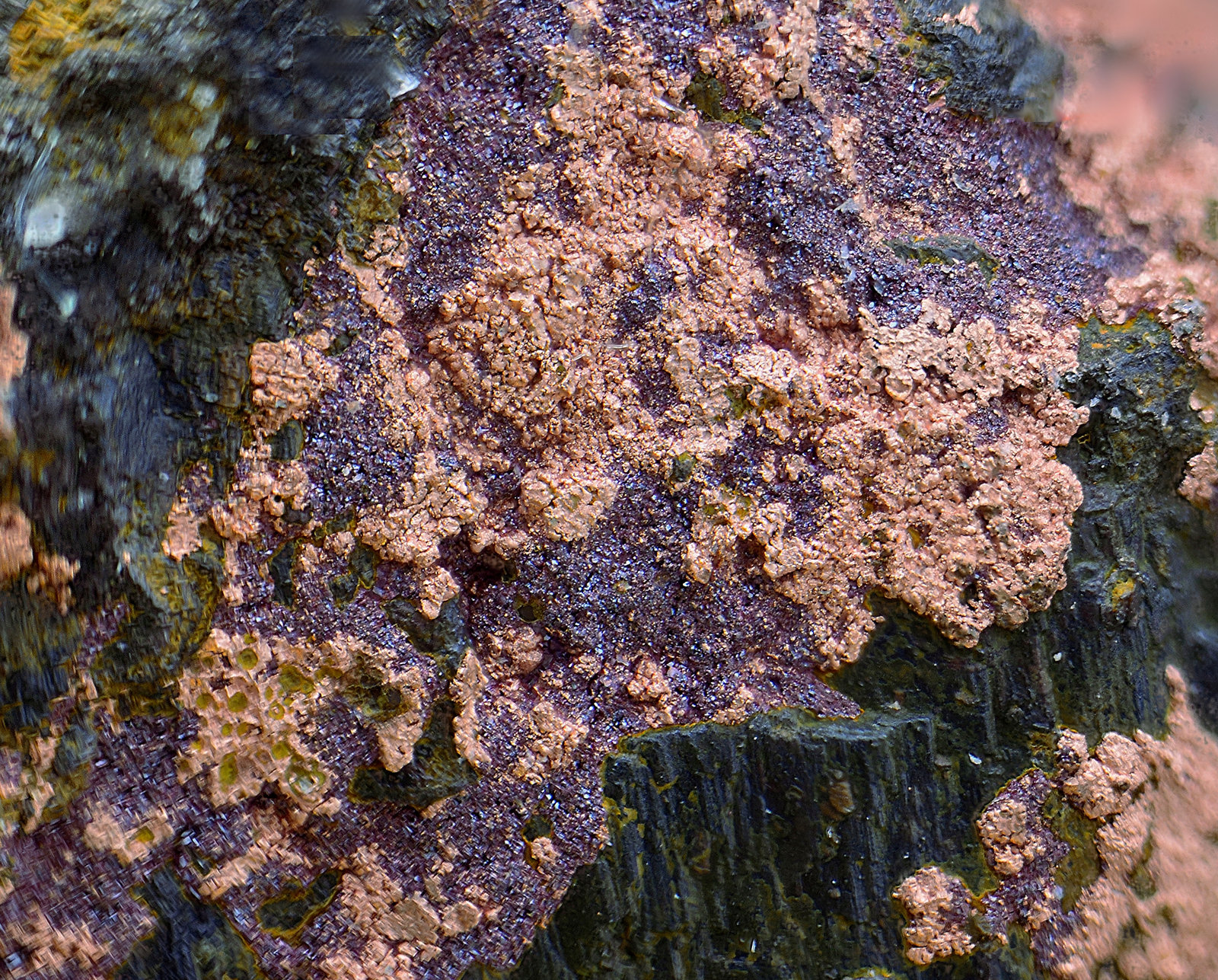 Cobre y Cuprita
Campo de visión de 3 mm
(Autor: Antonio Carmona)