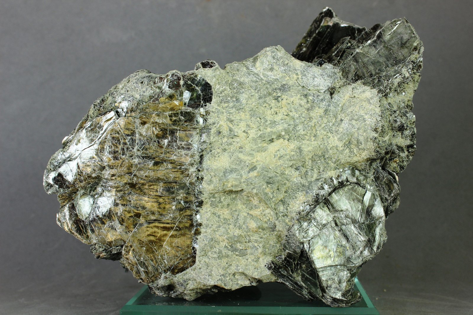 Vermiculita
123x78 mm
(Autor: Juan Espino)