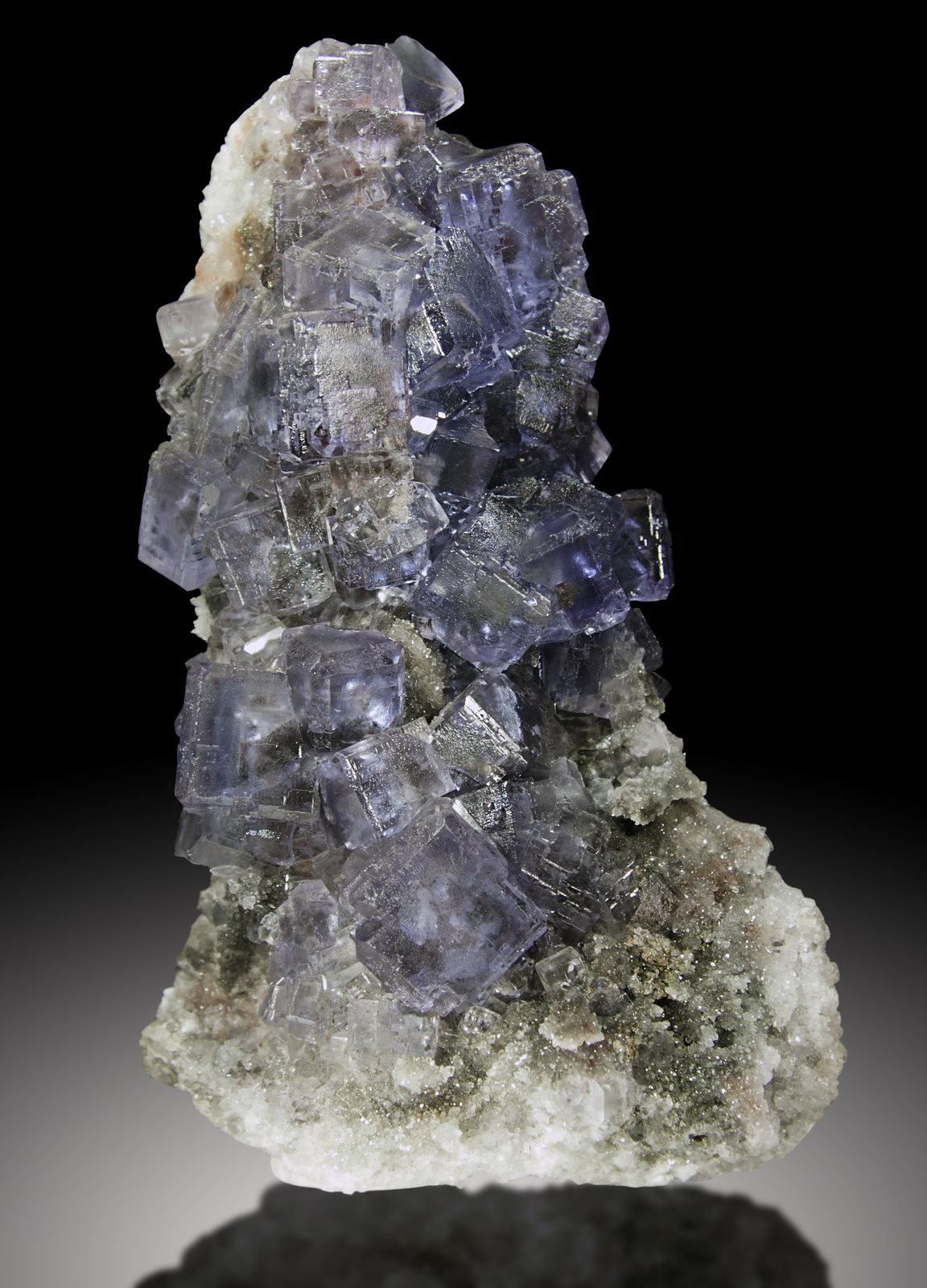 Fluorita
16 x 8cm, cristales hasta 2cm de arista
(Autor: Raul Vancouver)