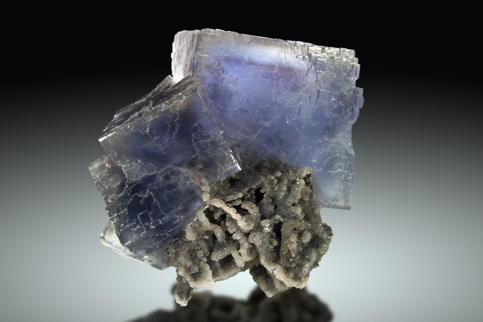Fluorita
17x14 cm, cristal de 8cm de arista
(Autor: Raul Vancouver)