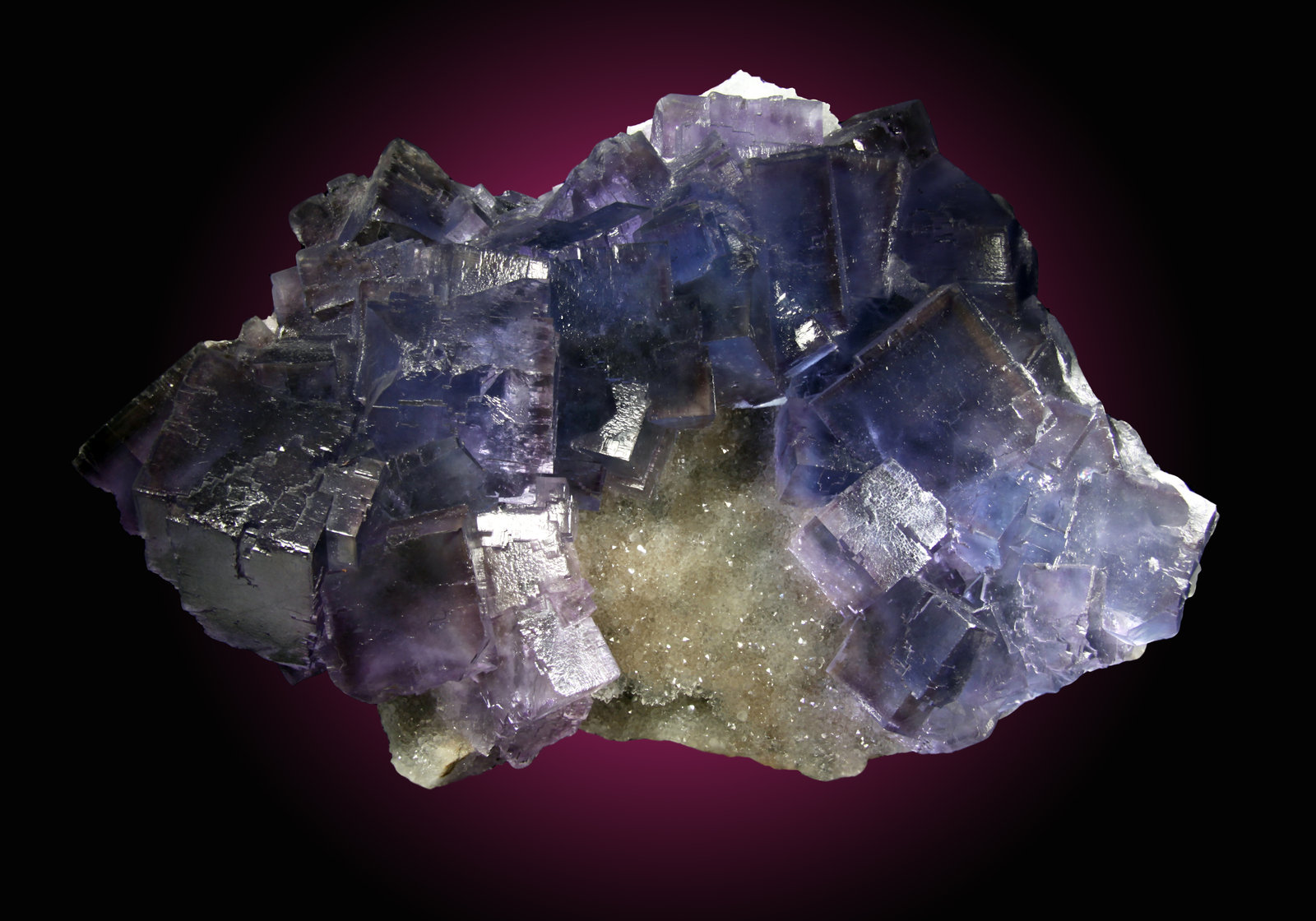 Fluorita, Cuarzo
25x16cm, cristales hasta 5cm
(Autor: Raul Vancouver)