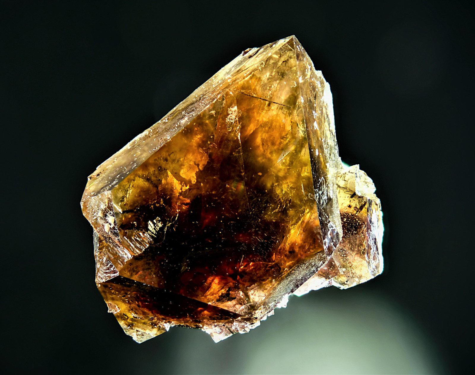 Villiaumita
5 mm
(Autor: Borja Sainz de Baranda)