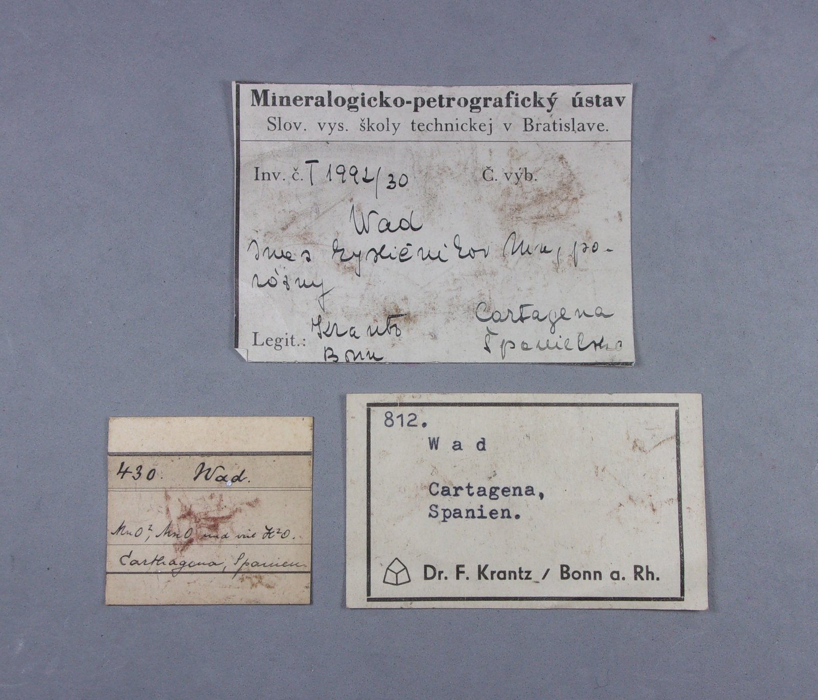 _óxidos de manganeso (wad) etiqueta
6,5 x 5 x 3 cm.
(Autor: J. G. Alcolea)