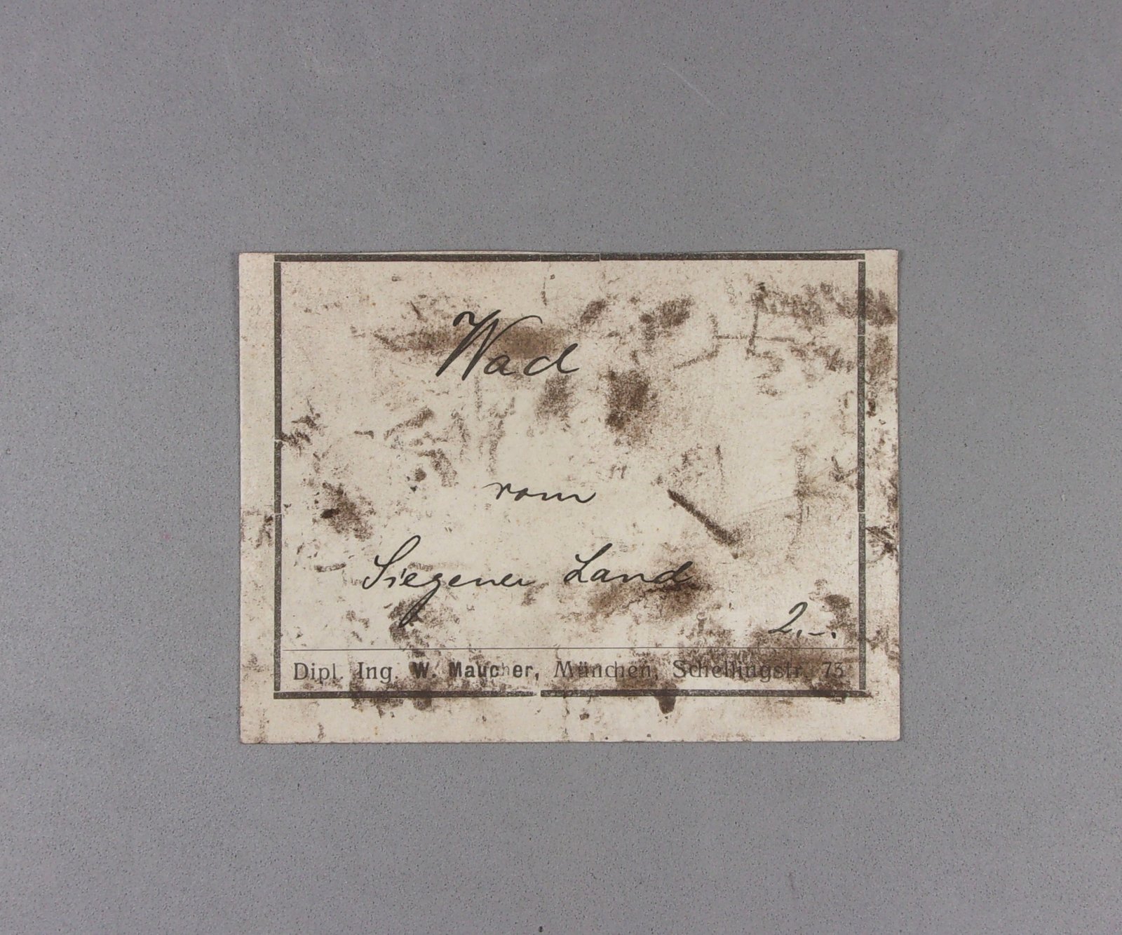 _Etiqueta Óxidos e hidróxidos de Mn
8,5 × 5 × 3,3 cm.  14,73 g.
(Autor: J. G. Alcolea)