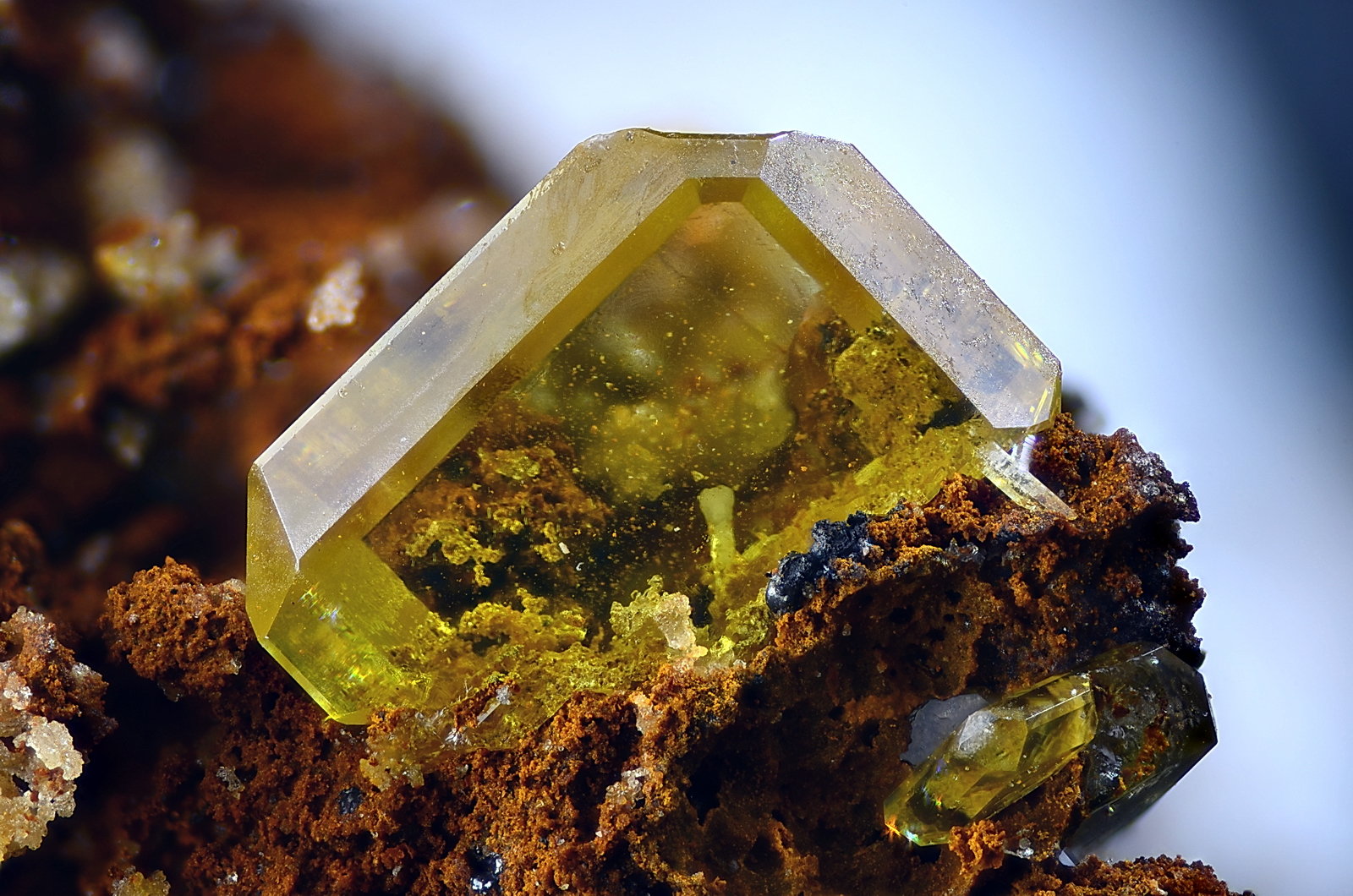 Wulfenita.
Campo de visión 4 mm.
(Autor: Juan Miguel)