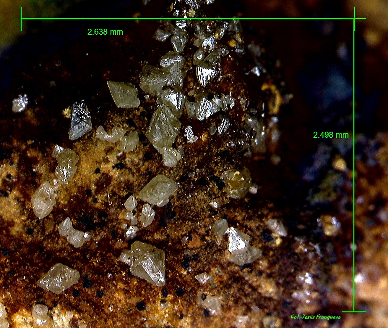 Wulfenita.
2´638 x 2´498 mm.
(Autor: Jesus Franquesa Baucells)