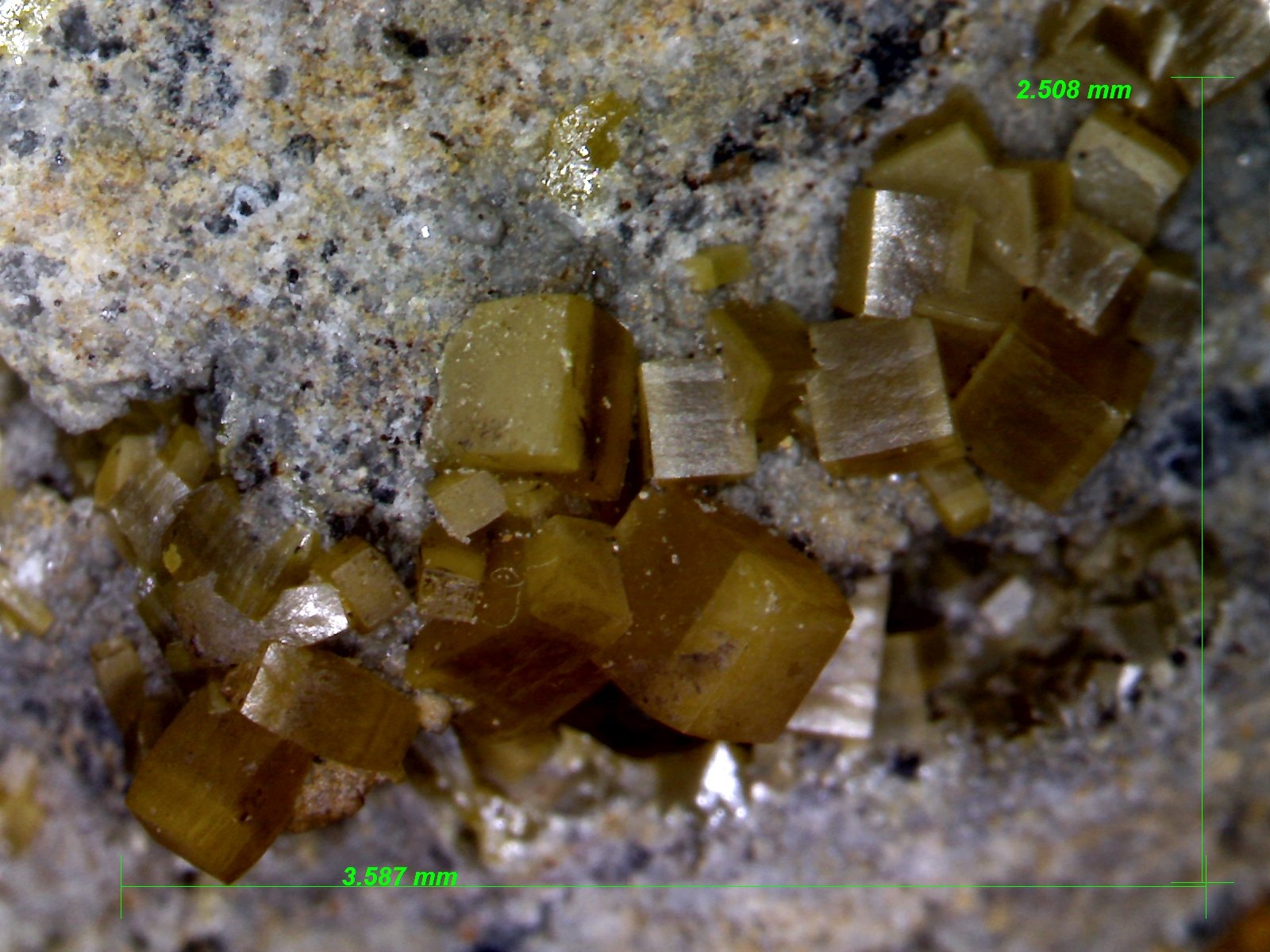 Wulfenita.
3´587 x 2´508 mm.
(Autor: Jesus Franquesa Baucells)