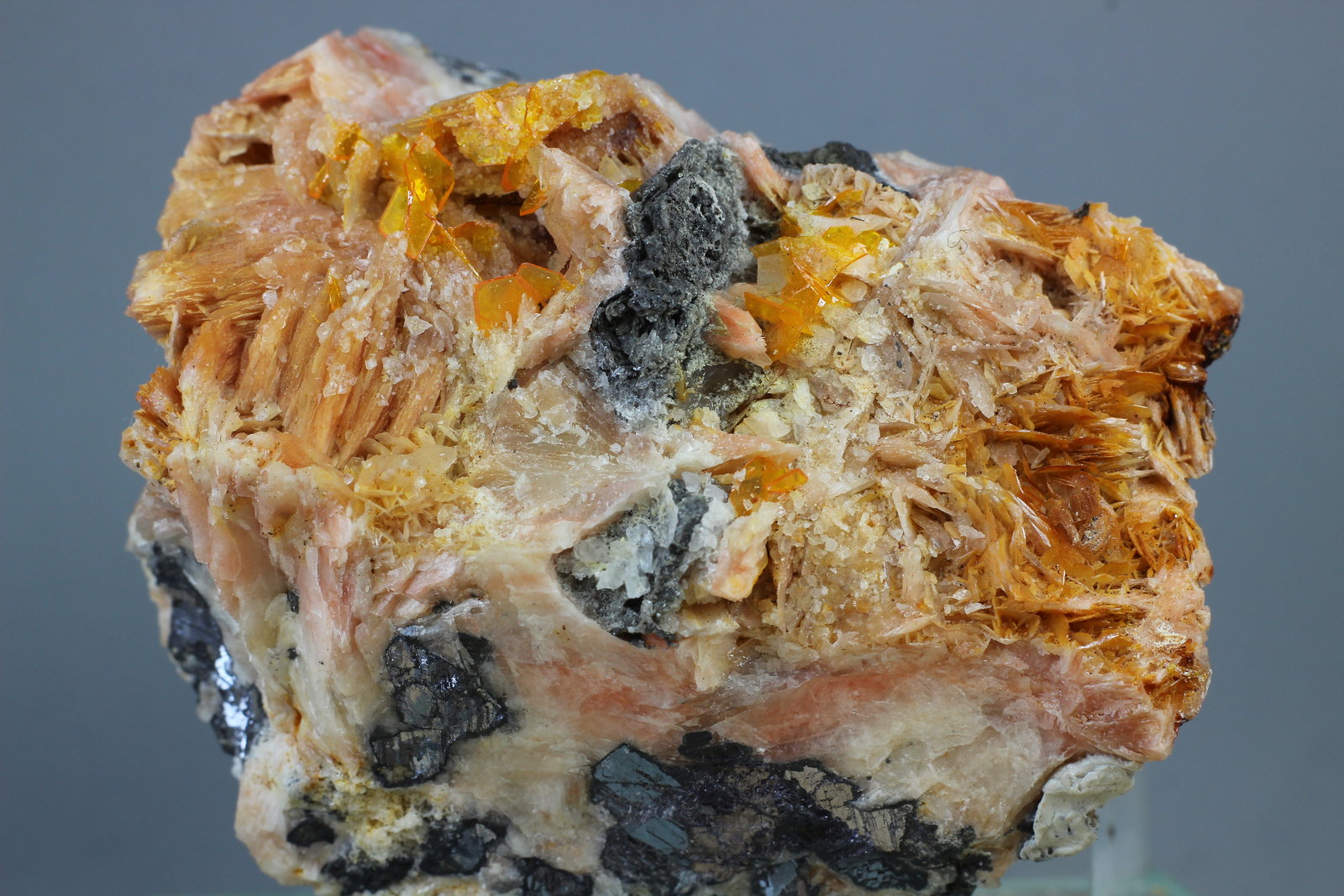 Wulfenita
59x49x31 mm
(Autor: Juan Espino)