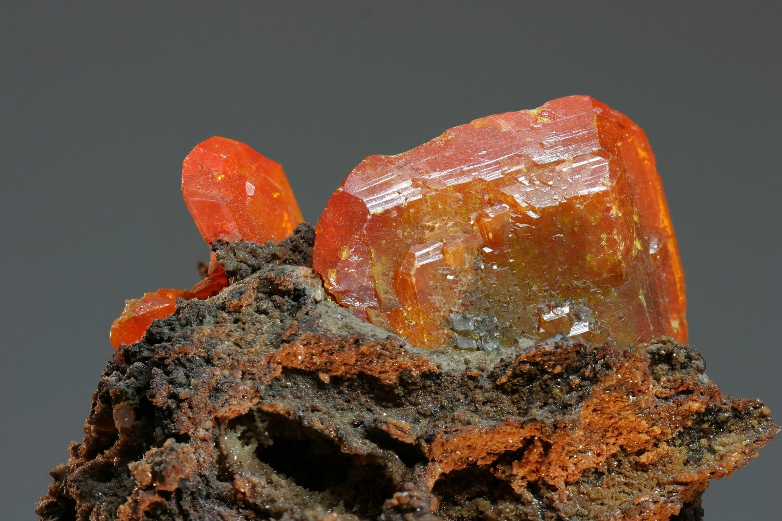 Wulfenita
cristal mayor 28x22 mm
(Autor: Ramon A  Lopez Garcia)