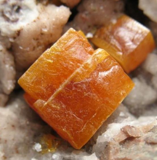 Wulfenita
10 x 9 x 6,5 cm
(Autor: Antonio Alcaide)