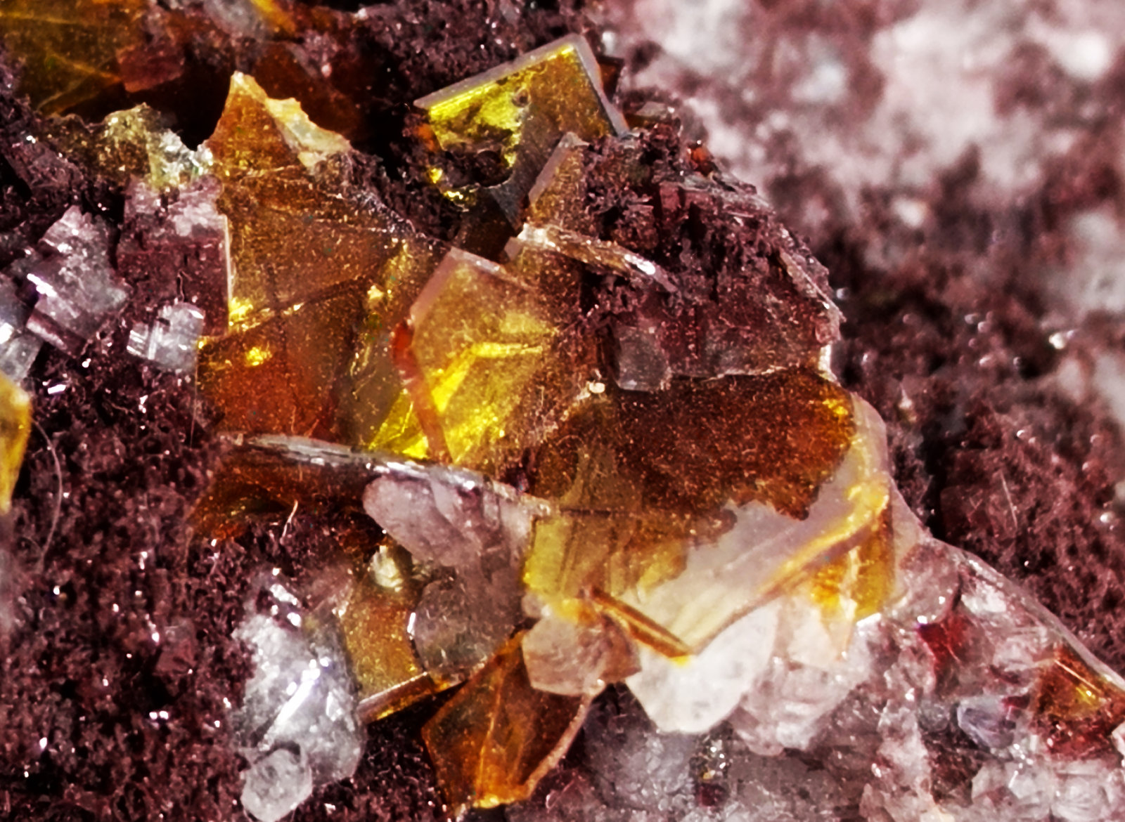 Wulfenita
90x85x60 mm.
(Autor: Luis Edmundo Sánchez Roja)