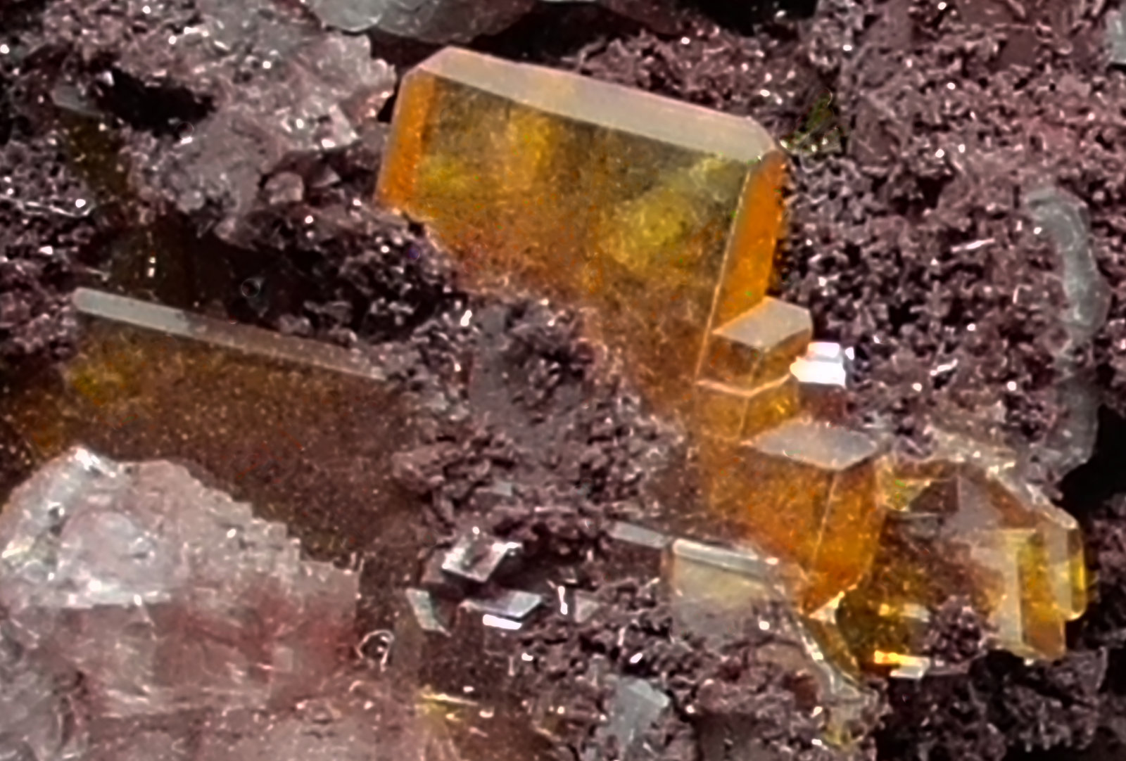 Wulfenita
90x85x60 mm.
(Autor: Luis Edmundo Sánchez Roja)