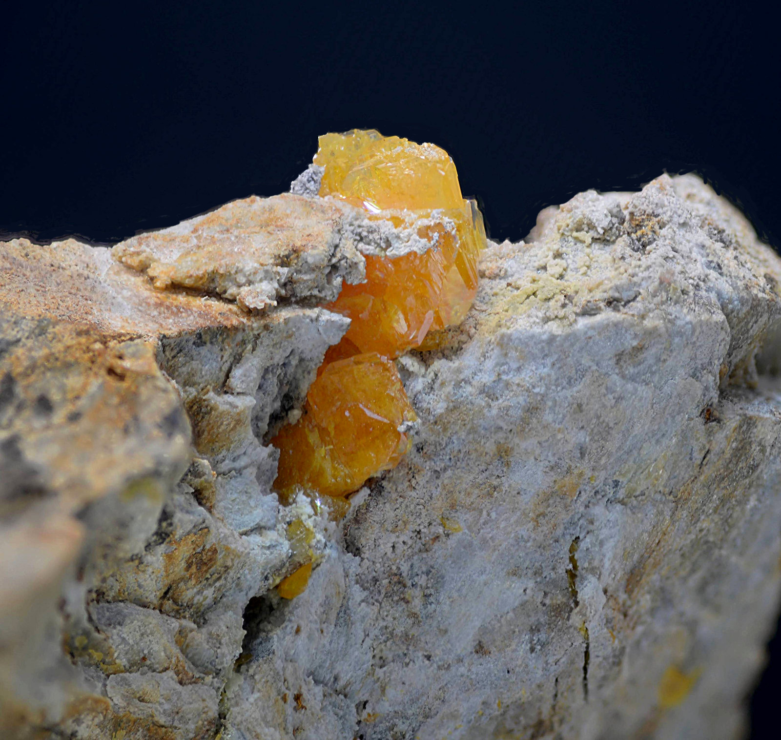 Wulfenita
Cristal mayor de 10 mm.
(Autor: Antonio Carmona)