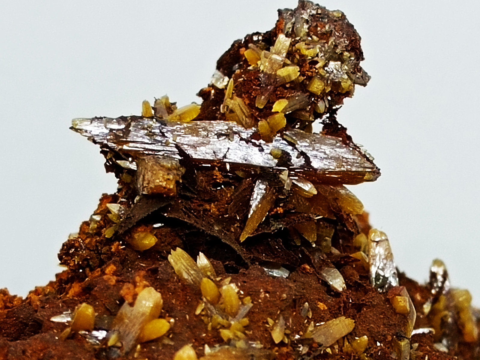 Wulfenita
110x110x60 mm.
(Autor: Luis Edmundo Sánchez Roja)
