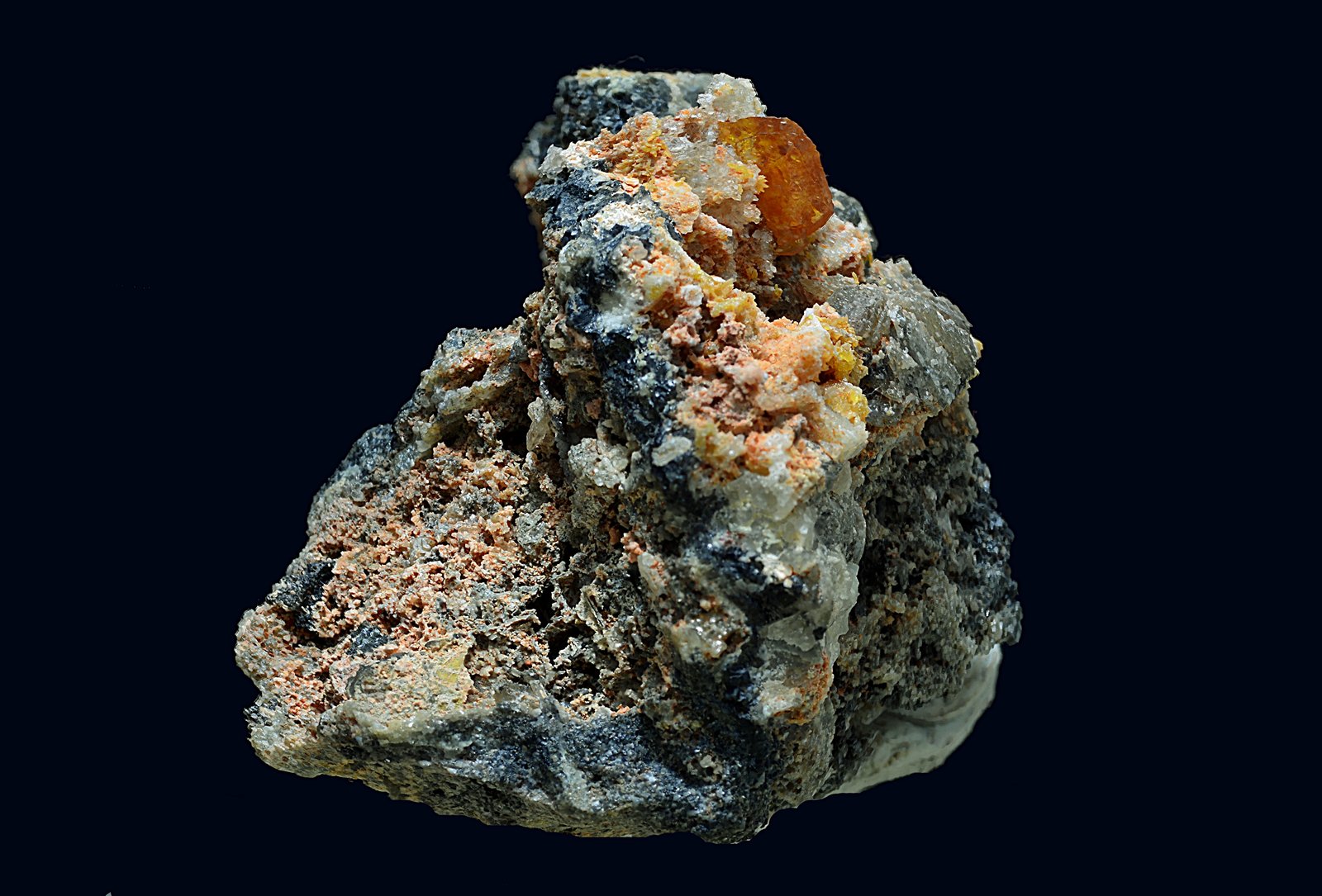 Wulfenita, mimetita y cerusita
Cristal de wulfenita de 6 mm
(Autor: Antonio Carmona)