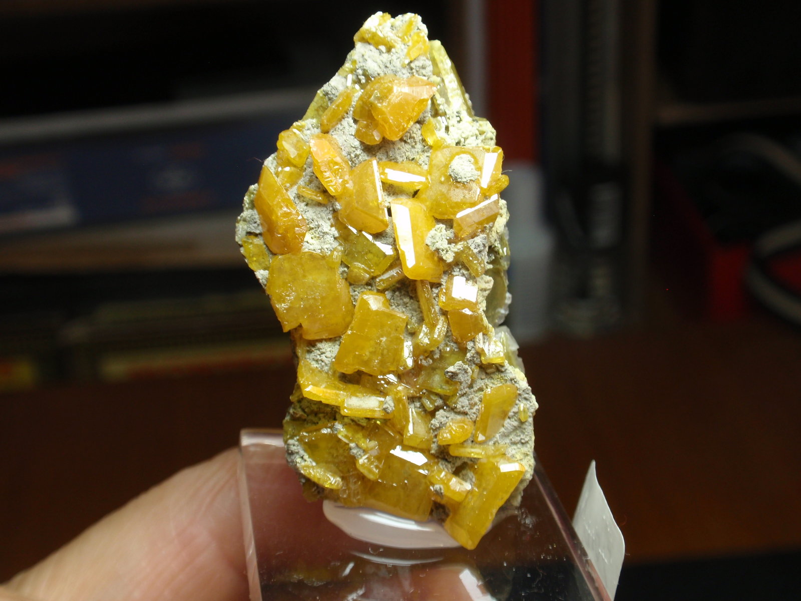 Wulfenita<br />{LOCALITAT}