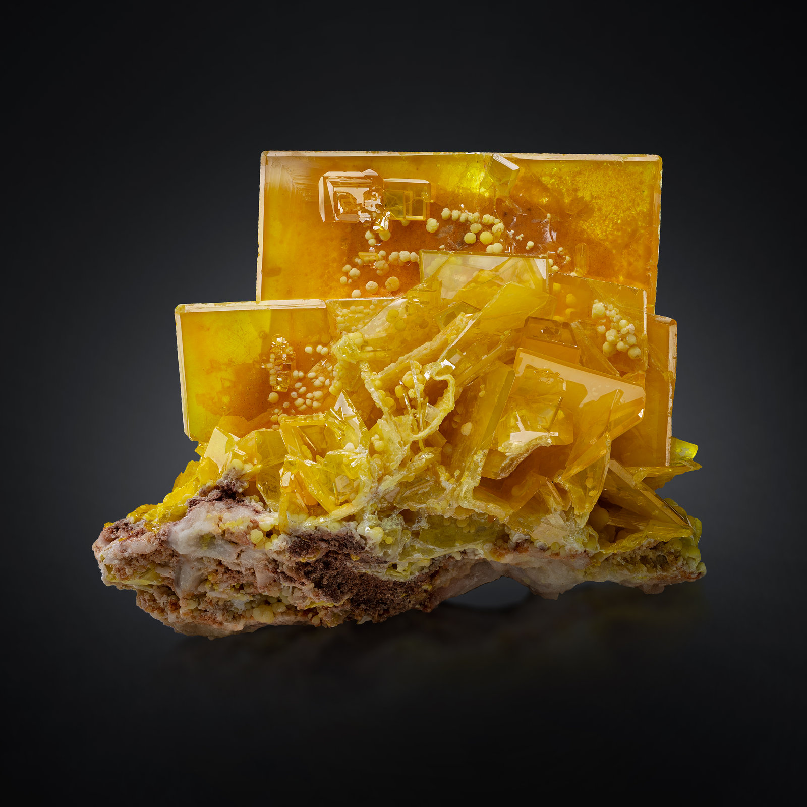 Wulfenita con Mimetita
14 x 9 x 10.5 cm / Cristal principal: 9.8 cm.
(Autor: Museo MIM)