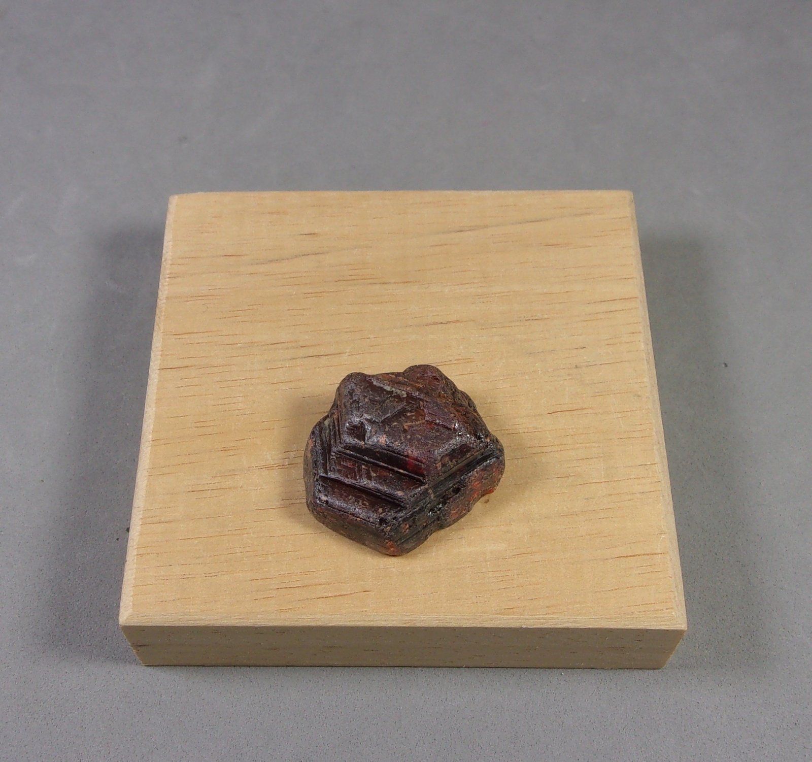 Wurtzita
2,4 x 1,9 x 1 cm.
(Autor: J. G. Alcolea)