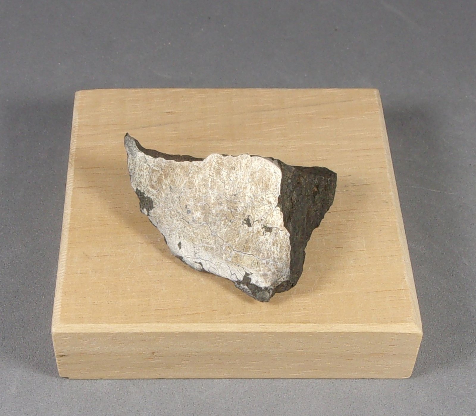 Troilita
4,1 x 3 x 1,7 cm. 23,24 g.
(Autor: J. G. Alcolea)