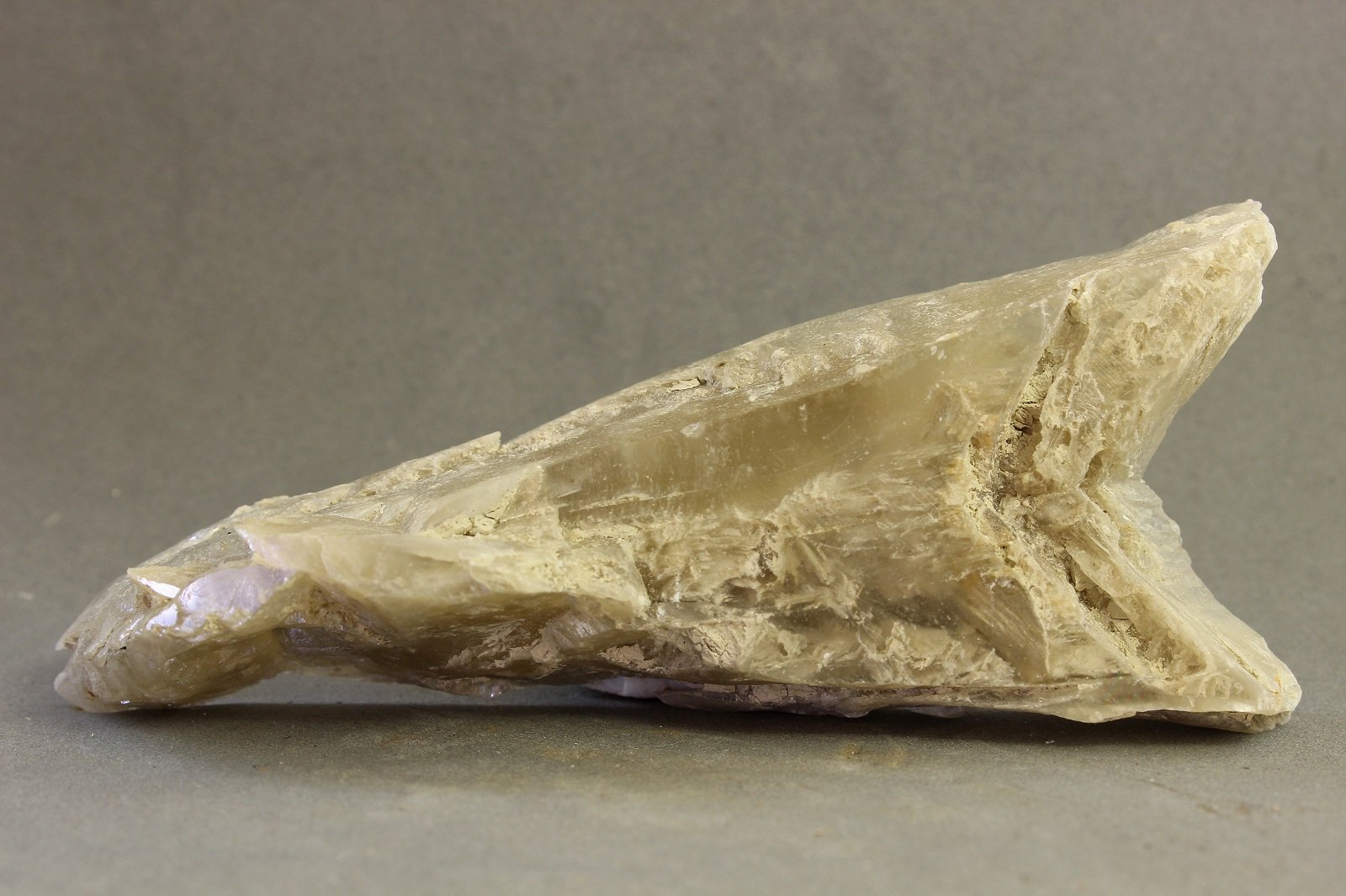 Yeso
85x33x20 mm
(Autor: Juan Espino)