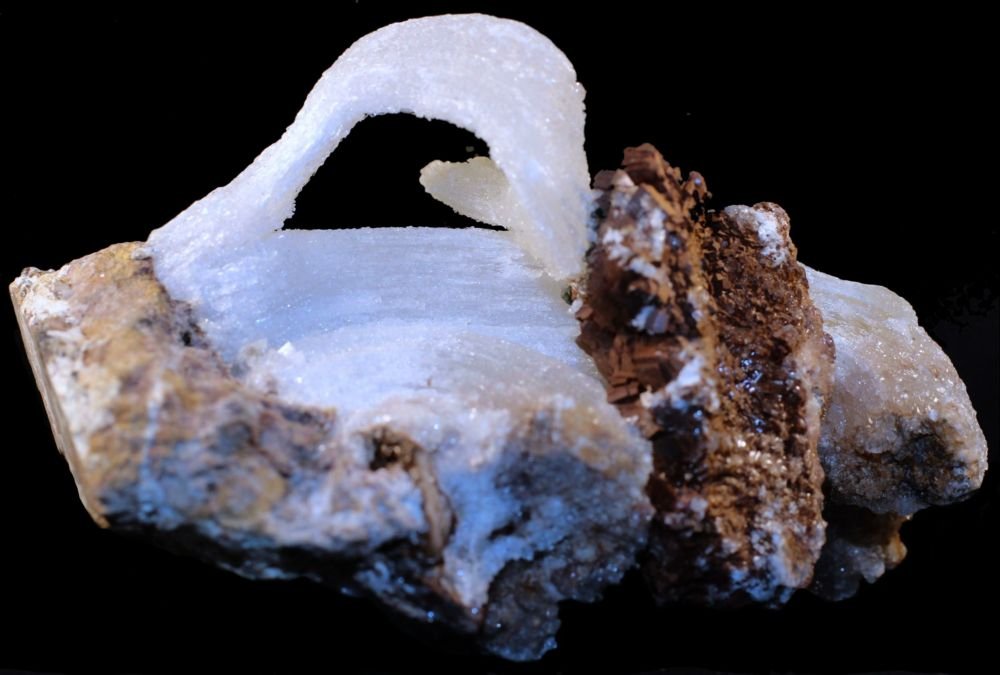 Yeso
86 x 56 x 53 mm,
(Autor: José Luis Zamora)