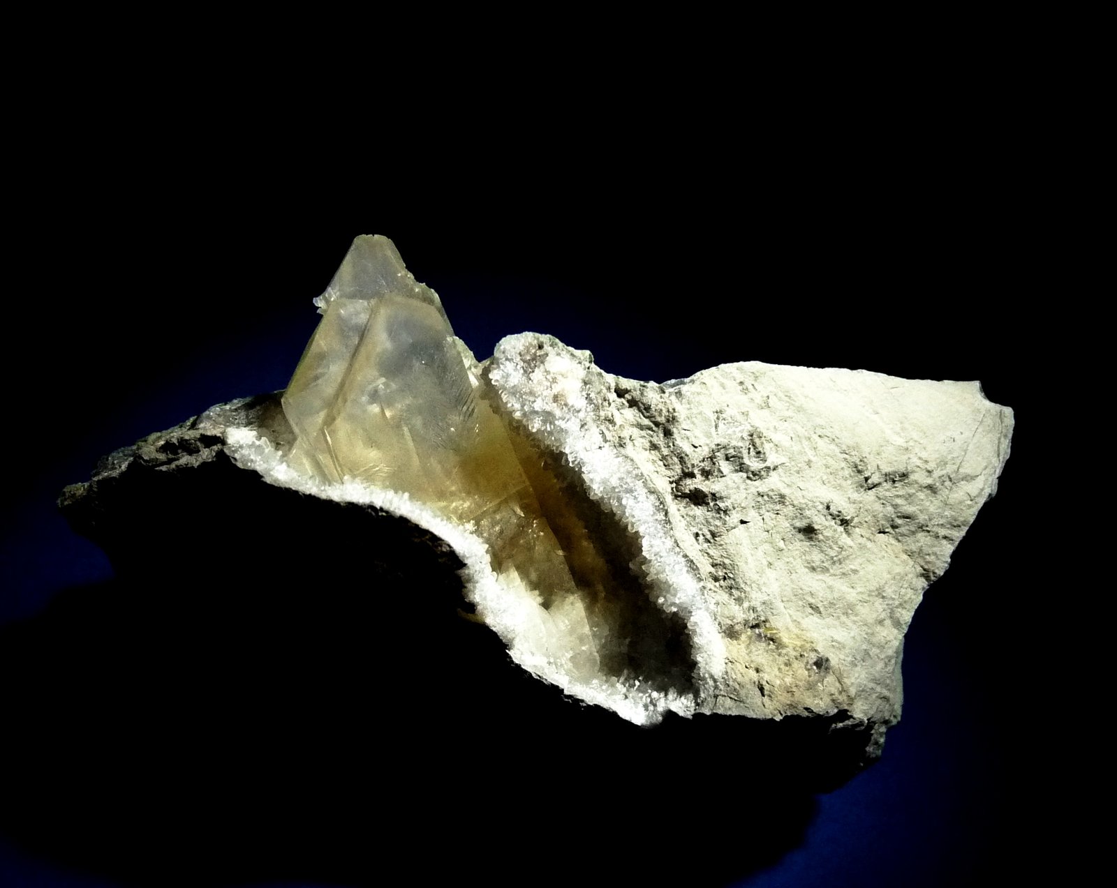 Yeso
70x50 mm.
(Autor: Jesus Franquesa Baucells)