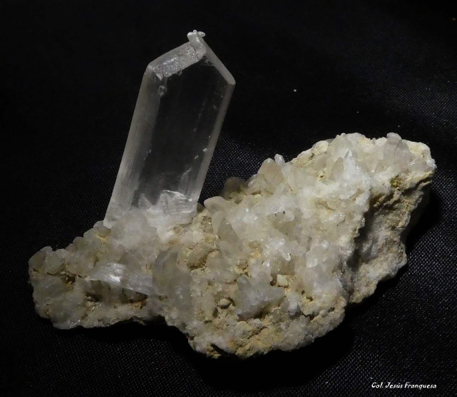 Yeso.
Cristal 34x14x7 mm.
(Autor: Jesus Franquesa Baucells)