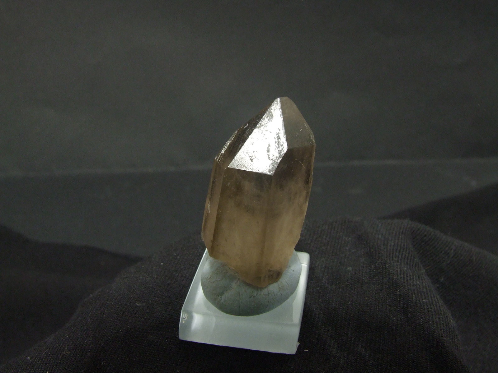 Cuarzo. (variedad ahumado)
35x22x16mm
(Autor: joaquin gar)