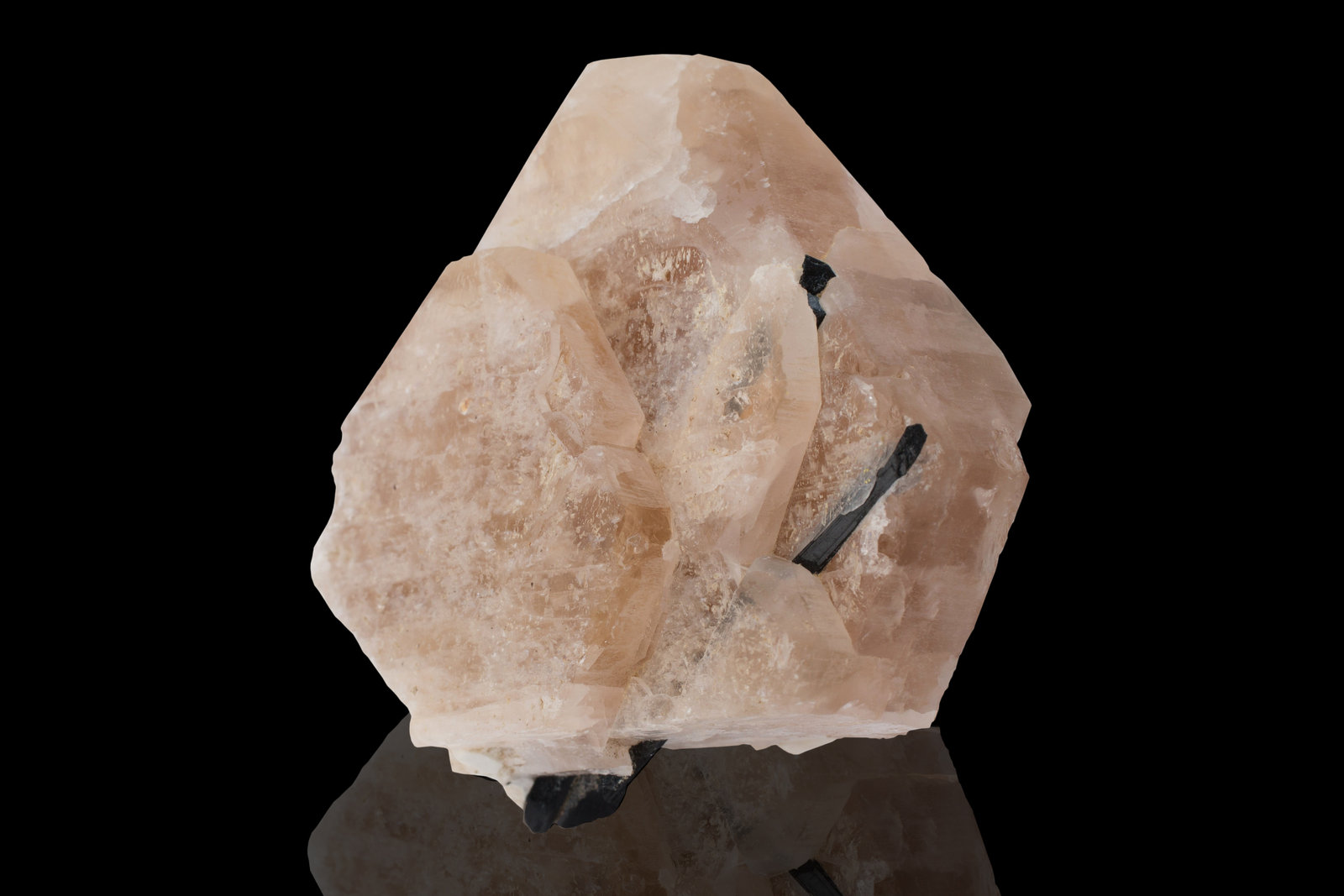 Zektzerita con Arfvedsonita
4 x 2 x 3.5 cm / Cristal principal: 3.9 cm
(Autor: Museo MIM)